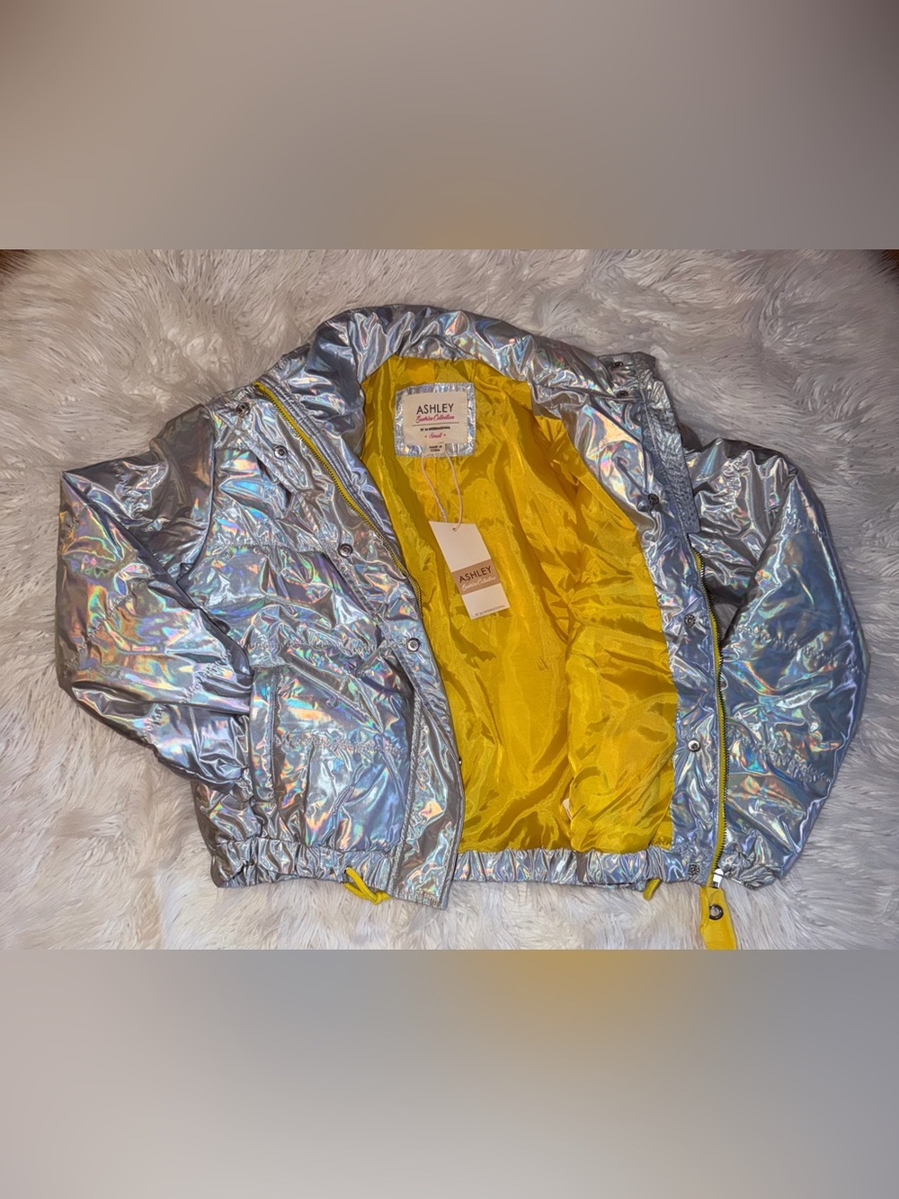 Ashley By 26 International Silver Holographic Puffer Jacket with Yellow Lining - Picture 2 of 4